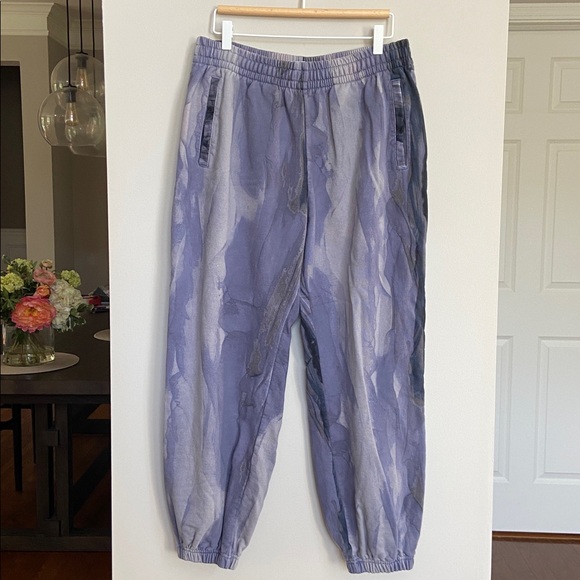 Calvin Klein Sweatpant Joggers,‎ Lavender and Grey Marbled Print, Size L - Picture 3 of 9